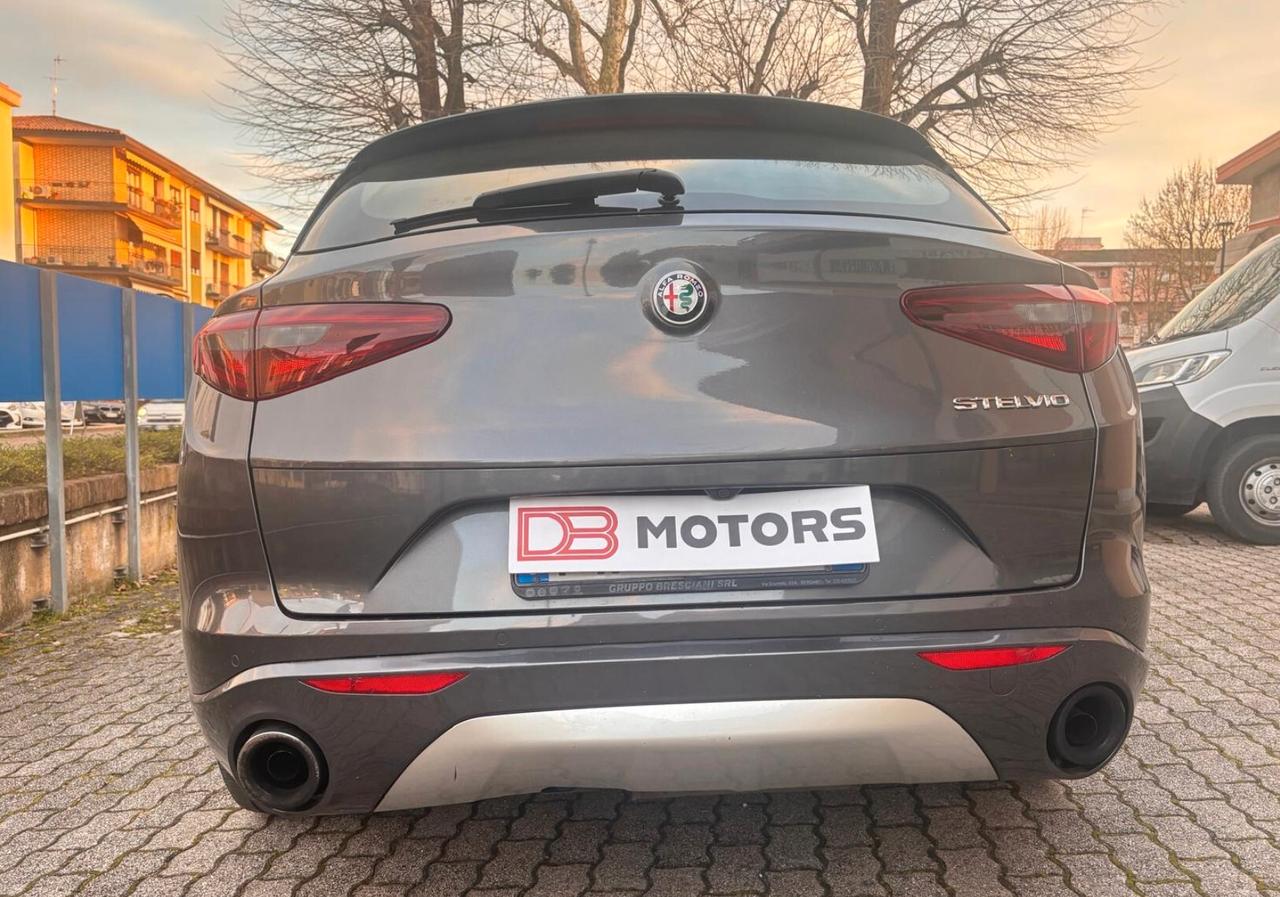 Alfa Romeo Stelvio 2.2 Turbodiesel 160 CV AT8 RWD Business