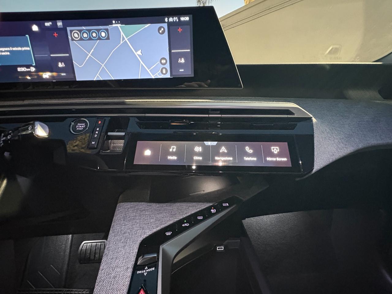 NEW Peugeot 3008 Hybrid 145 e-DCS6 ALLURE PACK