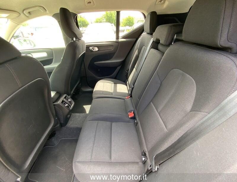 Volvo XC40 (2017-) D3 Geartronic Momentum