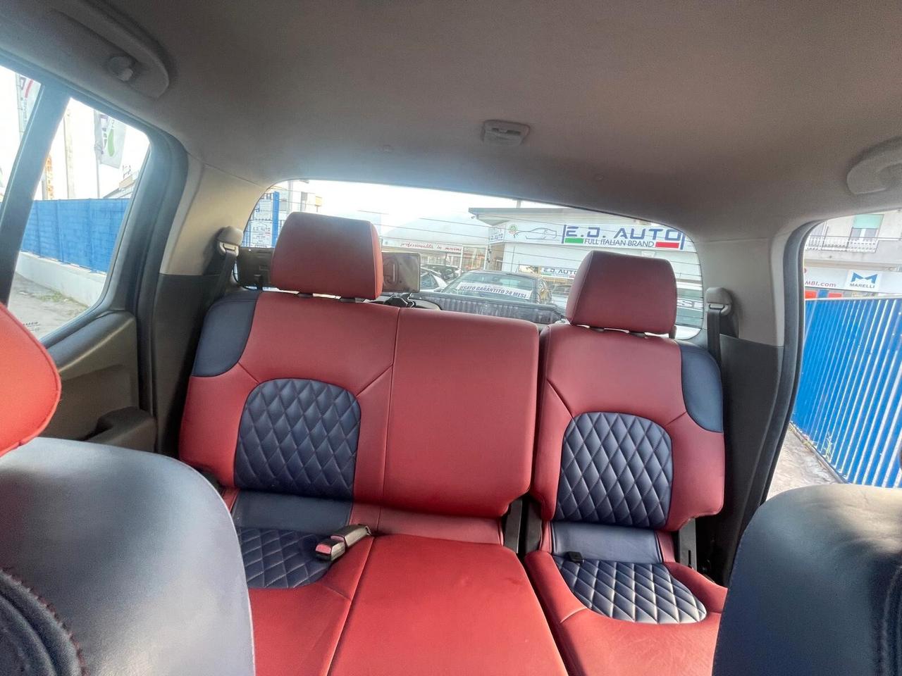 Nissan Navara 2.5 dCi 4 porte Double Cab LE