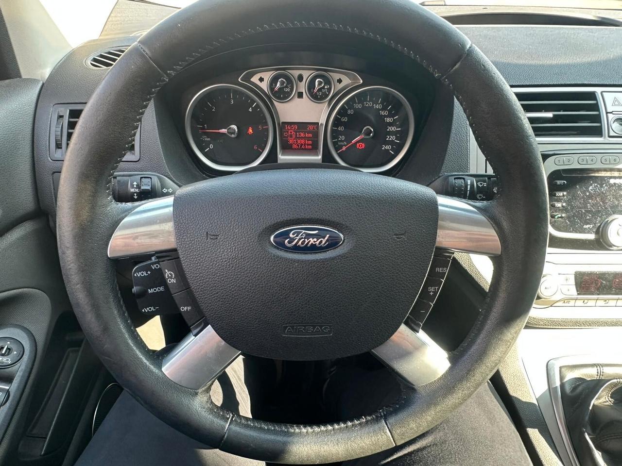 Ford Kuga 2.0 TDCi 136 CV 4WD Titanium DPF