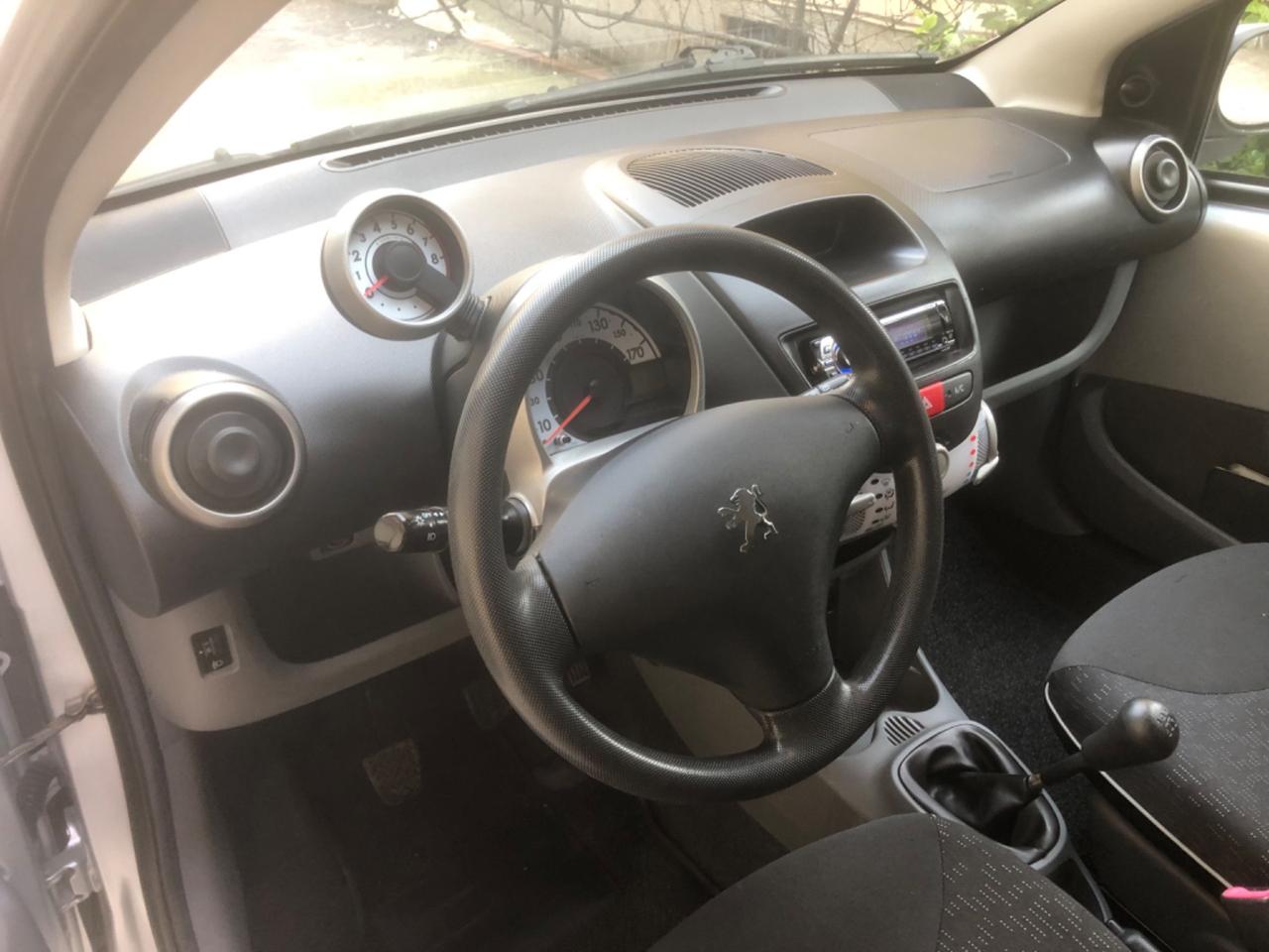Peugeot 107 1.0 68CV 5p. Plaisir 07/210 Km 44000