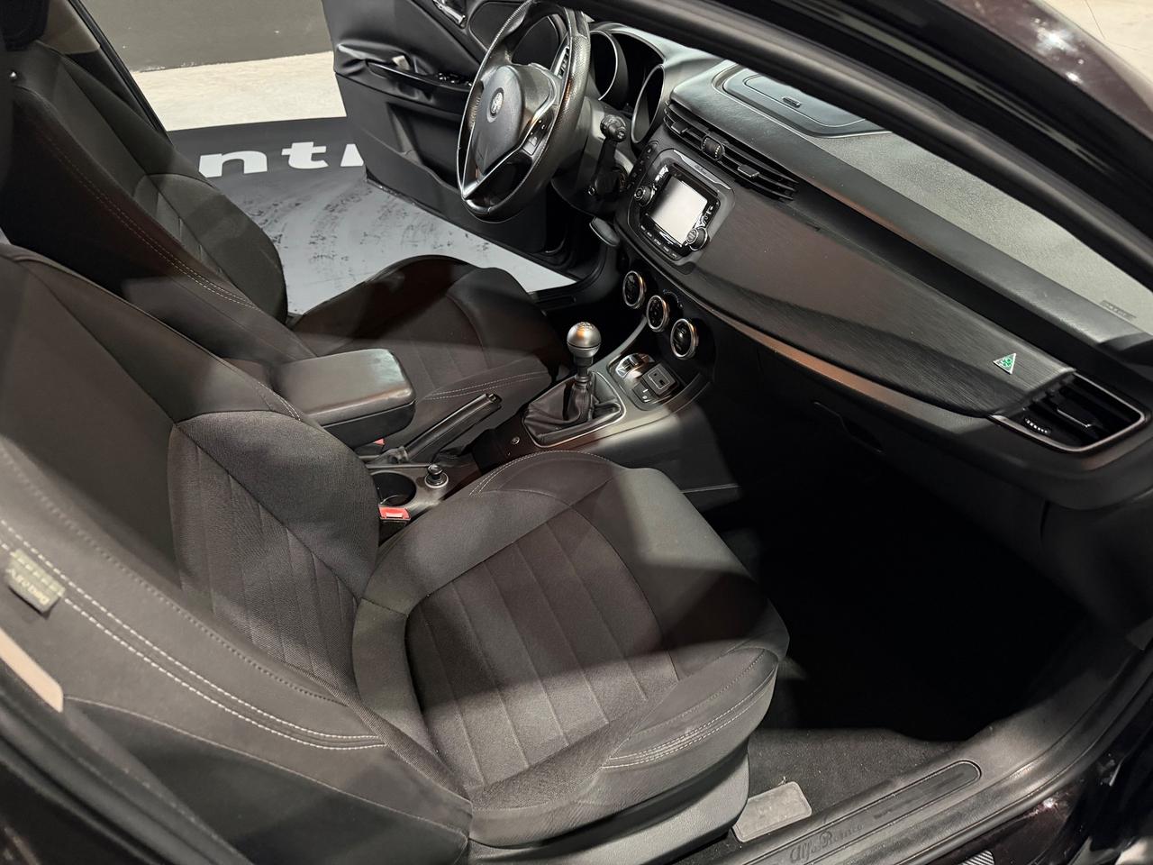 Alfa Romeo Giulietta 1.6 JTDm-2 120 CV Distinctive