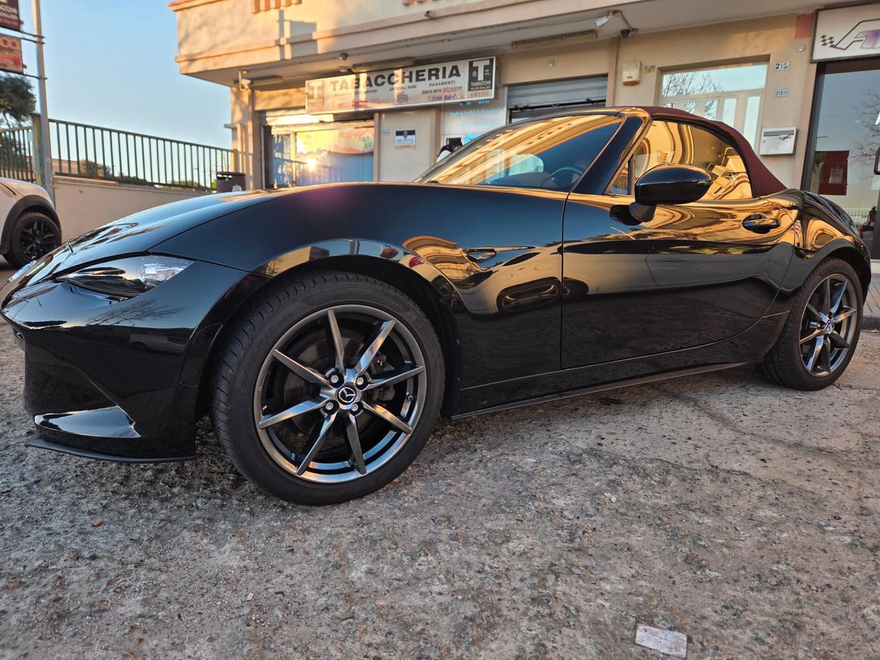 Mazda MX-5 2.0L Skyactiv-G Sport