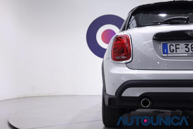 MINI Cooper 1.5 COOPER CAMDEN 5 PORTE FARI LED