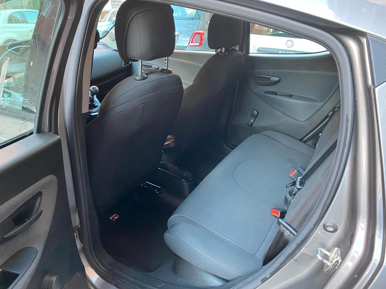 Lancia Ypsilon 1.0 FireFly 5 porte S&S Hybrid Ecochic Gold