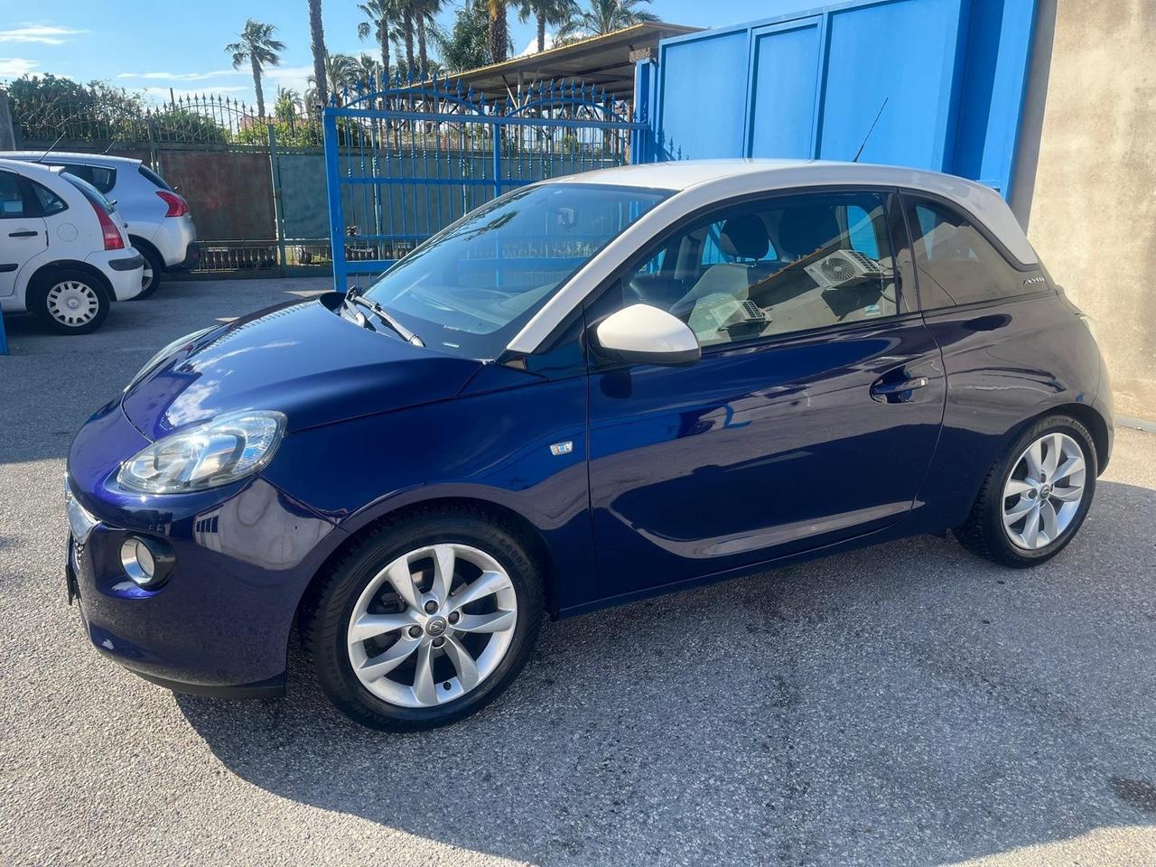 Opel adam 1.2 benz- full- km 77000-2015