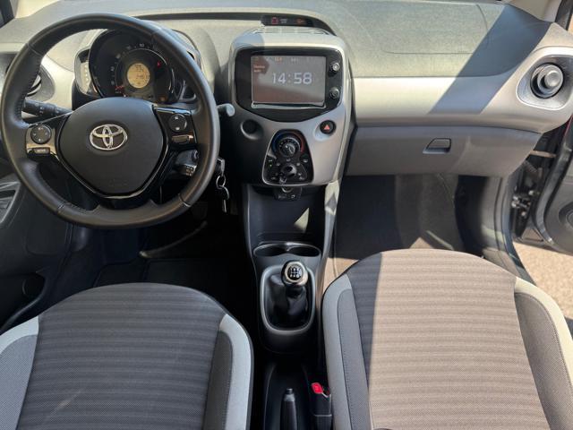 TOYOTA Aygo 1.0 VVT-i 72 CV 5 porte x-business NESSUN VINCOLO