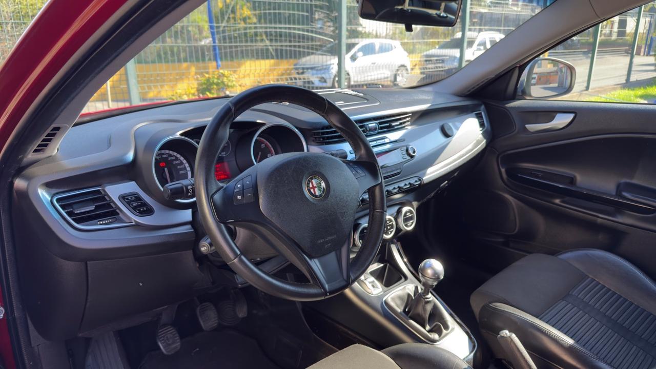 Alfa Romeo Giulietta 2.0 JTDm-2 140 CV Exclusive 2012