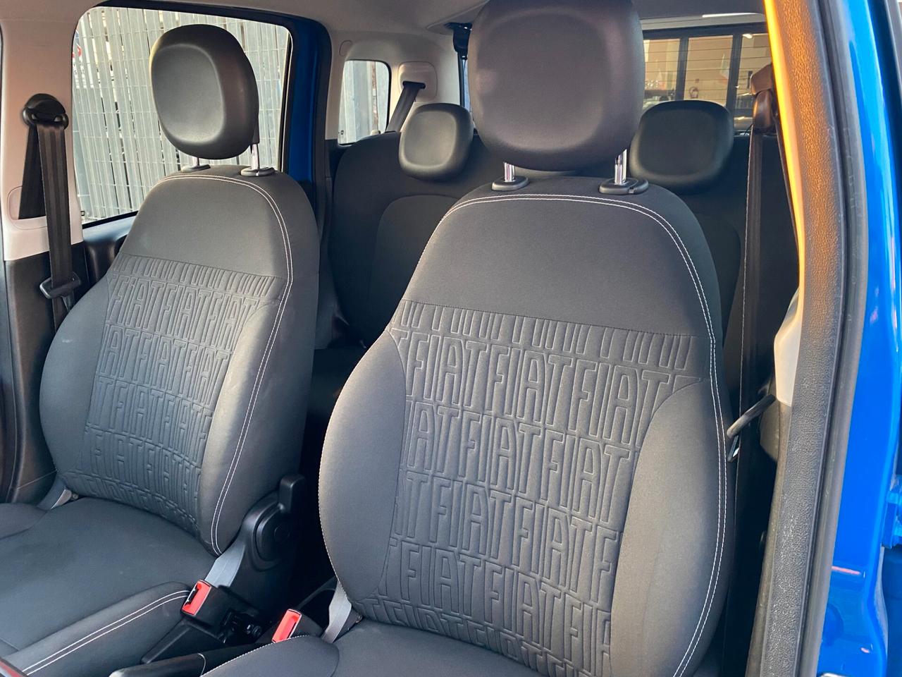 FIAT Panda 1.0 hybrid CROSS 5posti RadioAPP