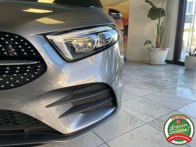 MERCEDES-BENZ A 180 d Auto Premium AMG *NIGHT PACK