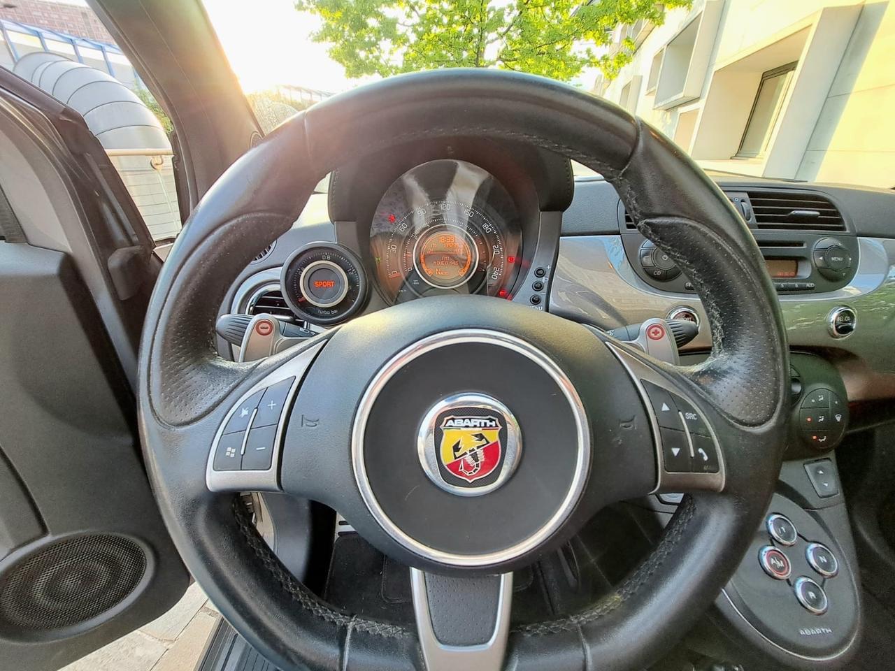 Abarth 500 C 1.4 Turbo T-Jet MTA