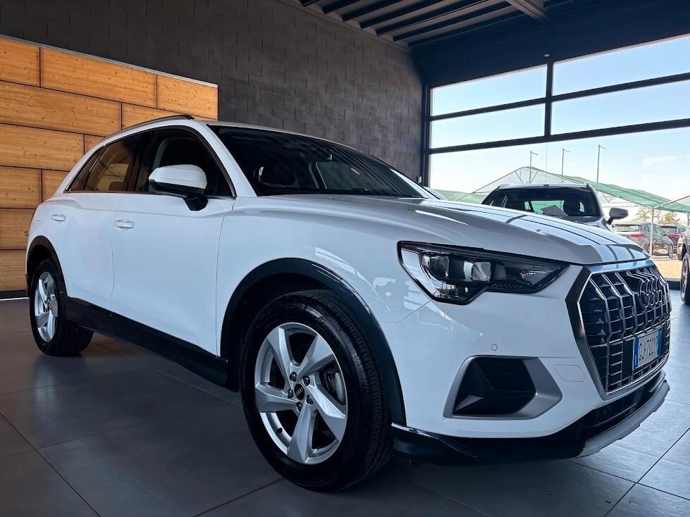 Audi Q3 35 TFSI S tronic Business Advanced MHEV