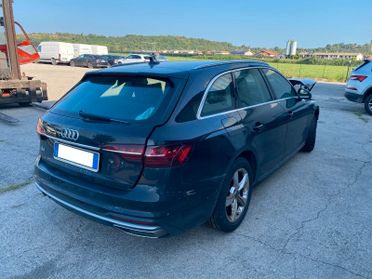 Audi A4 Avant 30 2.0 tdi mhev S Line 136cv s-tronic