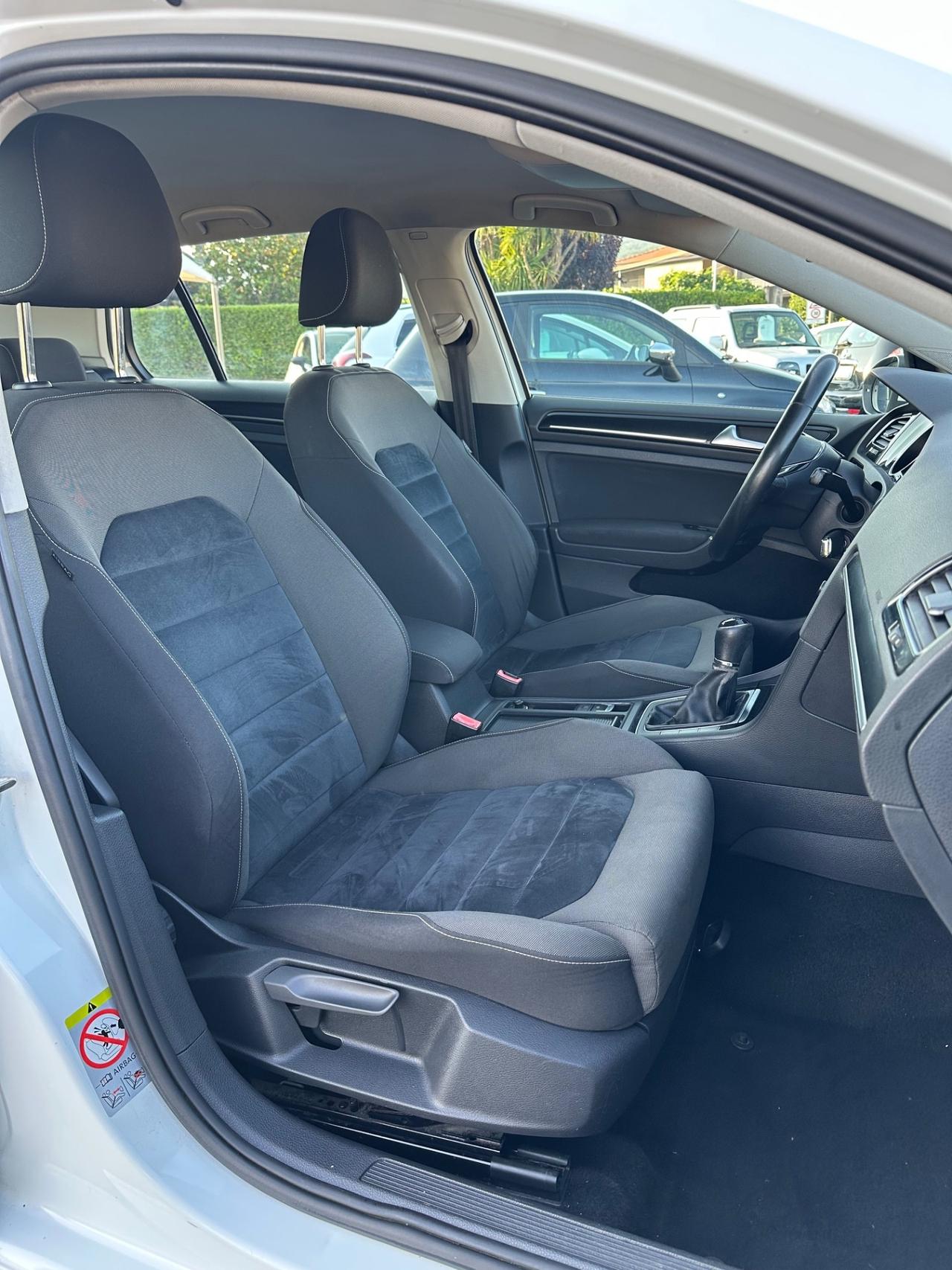 Volkswagen Golf 1.6 TDI 5p. Highline BlueMotion Technology