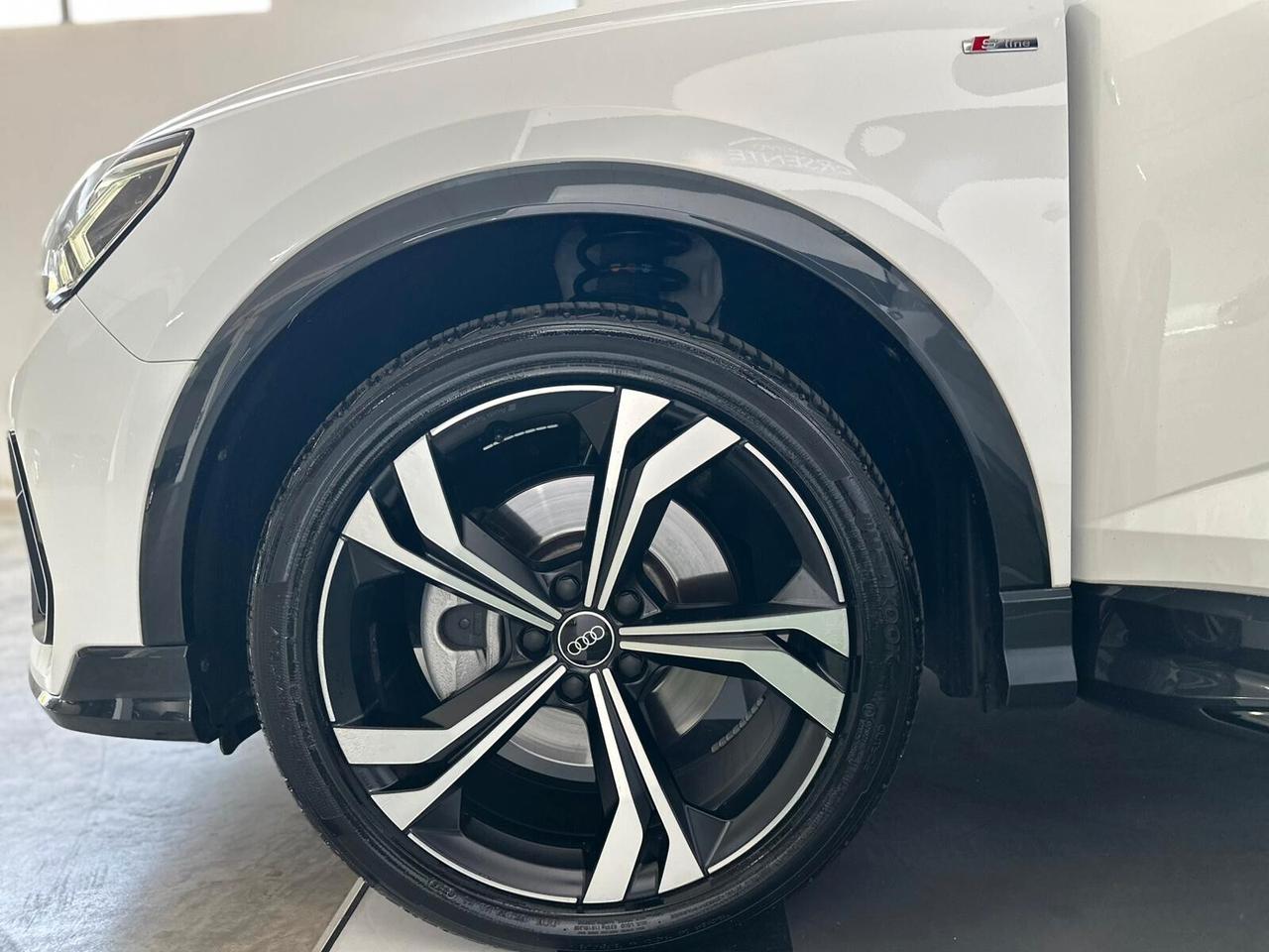 Audi Q3 40 TDI quattro S tronic line edition