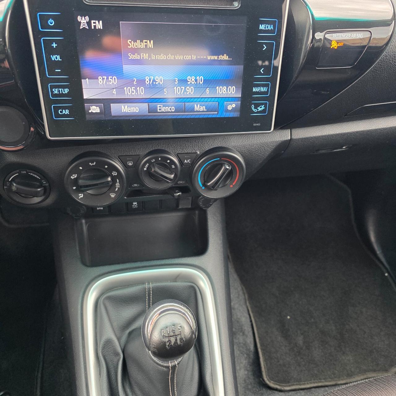 Toyota Hilux 2.4 D-4D 4WD 4 porte Double Cab Executive