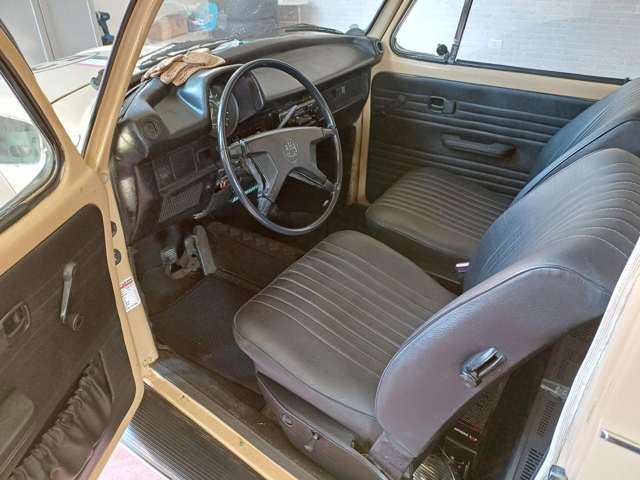 Volkswagen Maggiolino 1200cc. Benzina