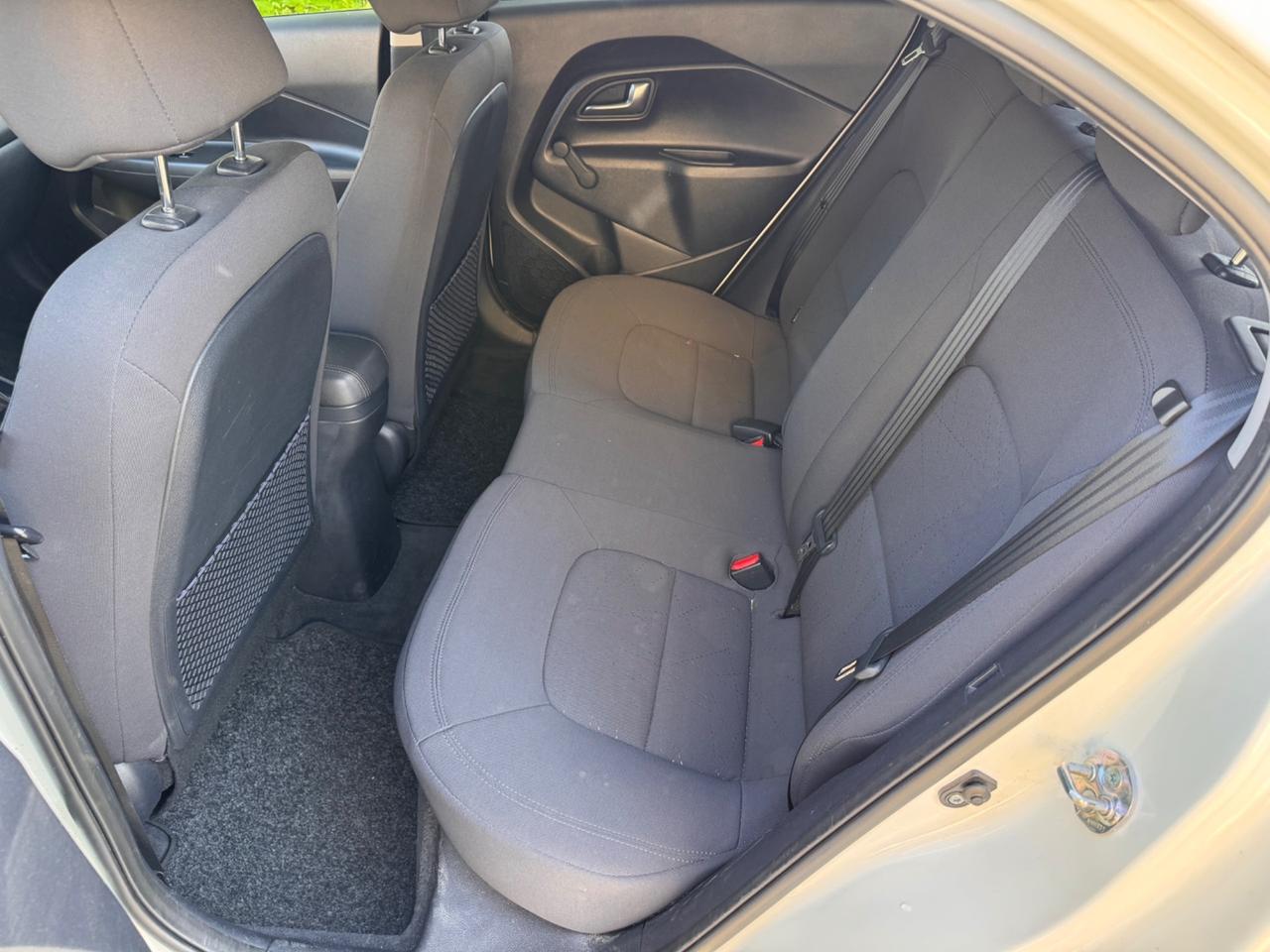 Kia Rio 1.1 CRDi 5p. Neopaten garanzia 12 mesi