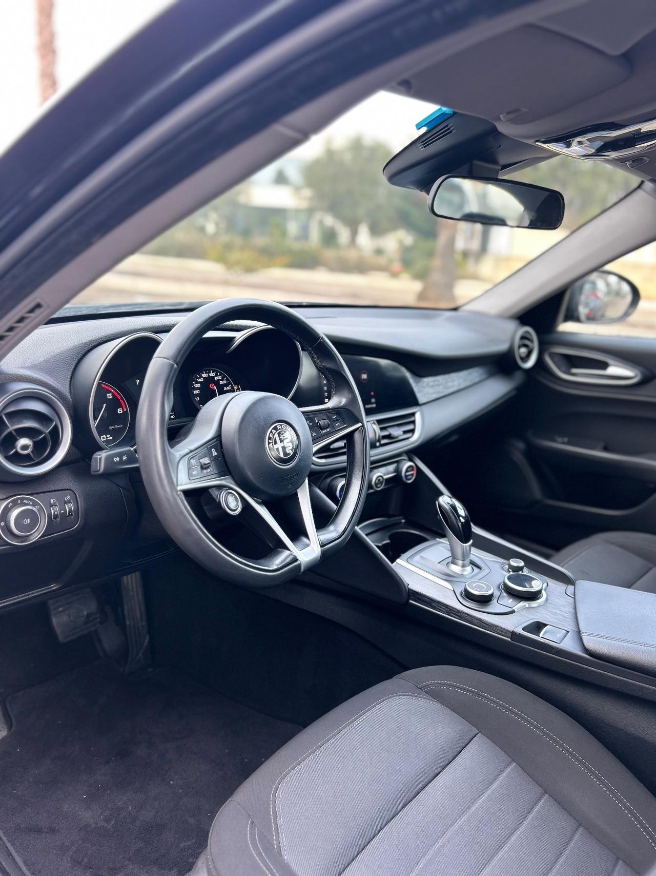 Alfa Romeo Giulia 2.2 Turbodiesel 160 CV AT8 Business