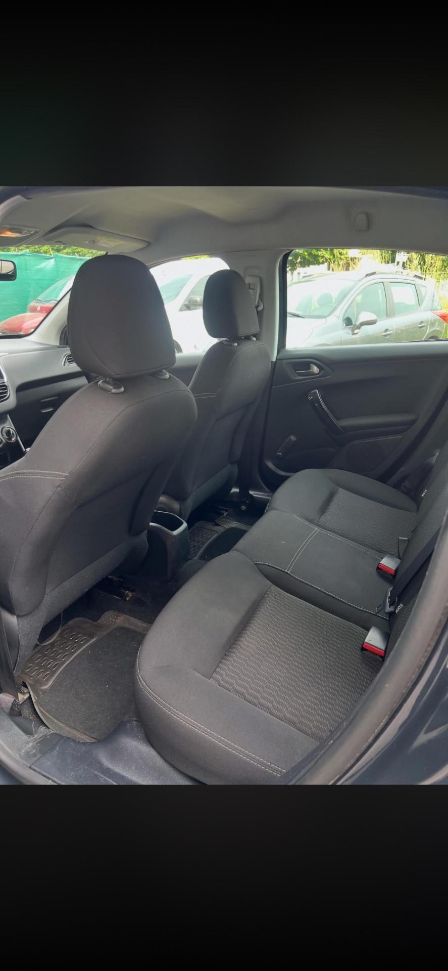 Peugeot 208 PureTech 82 5 porte Active