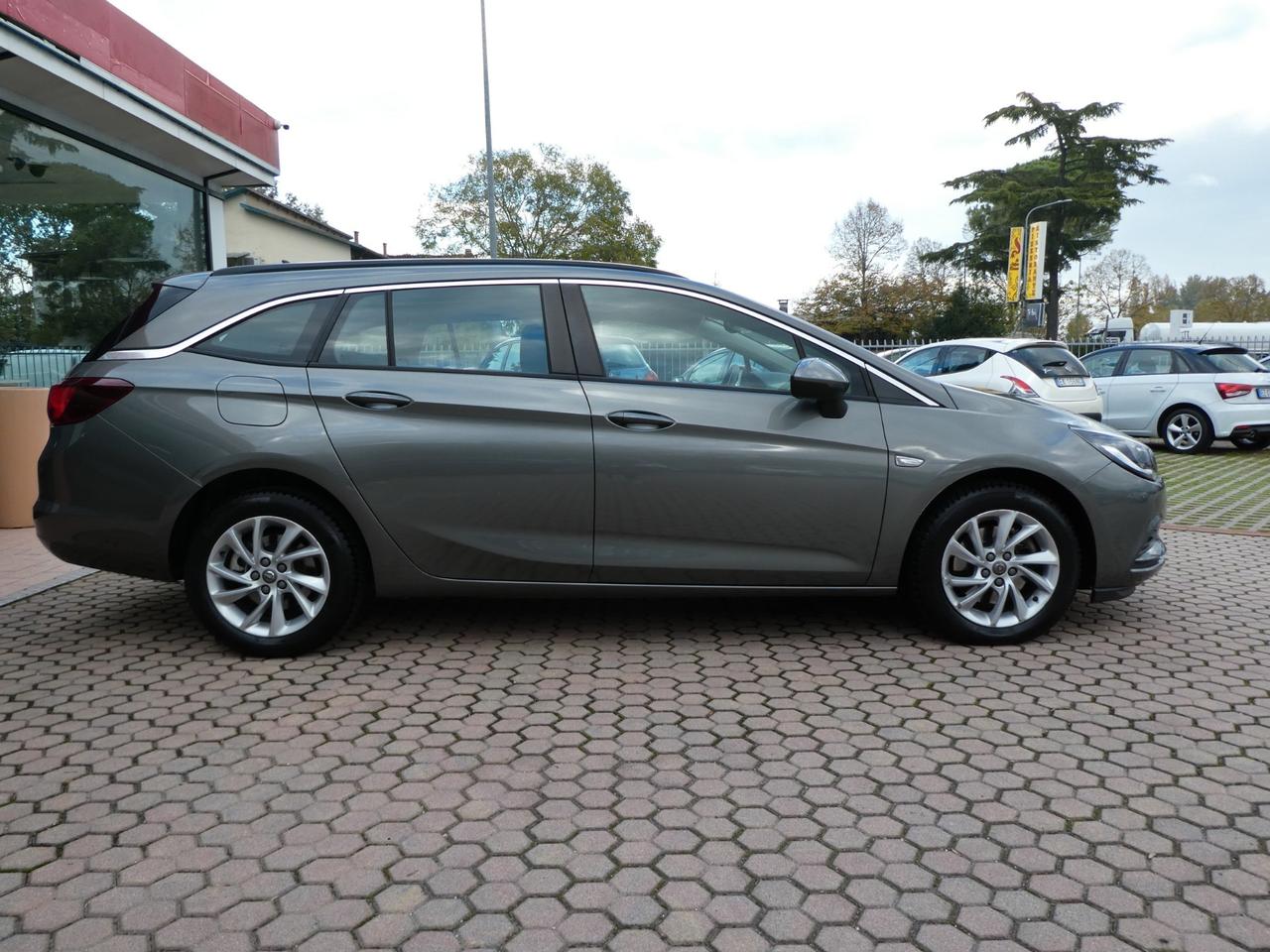 Opel Astra 1.6 CDTi 136CV aut. Sports Tourer Innovation