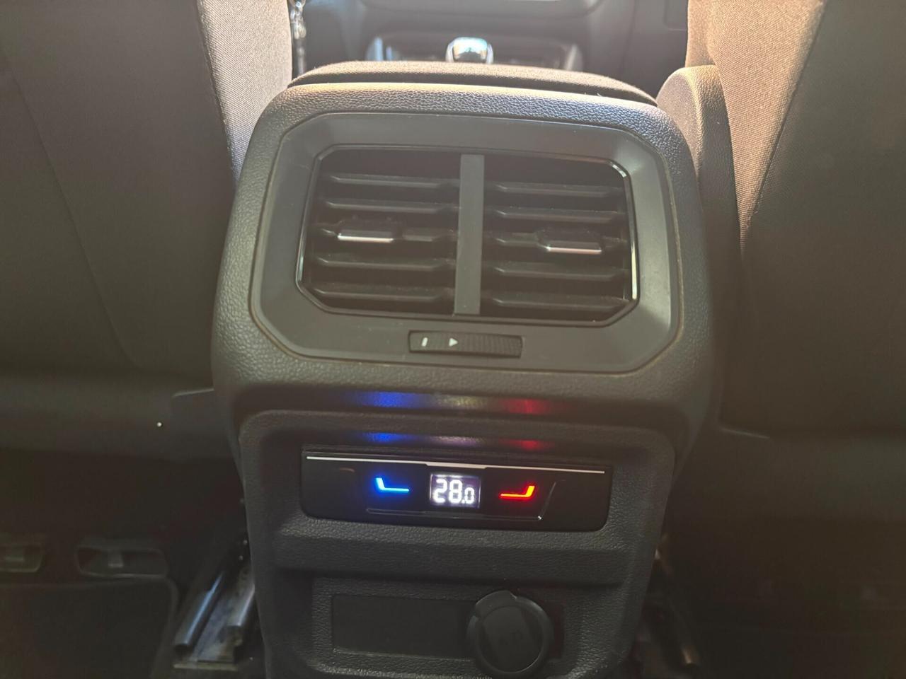 Volkswagen Tiguan 2.0 TDI - UNIPRO - GANCIO TRAINO