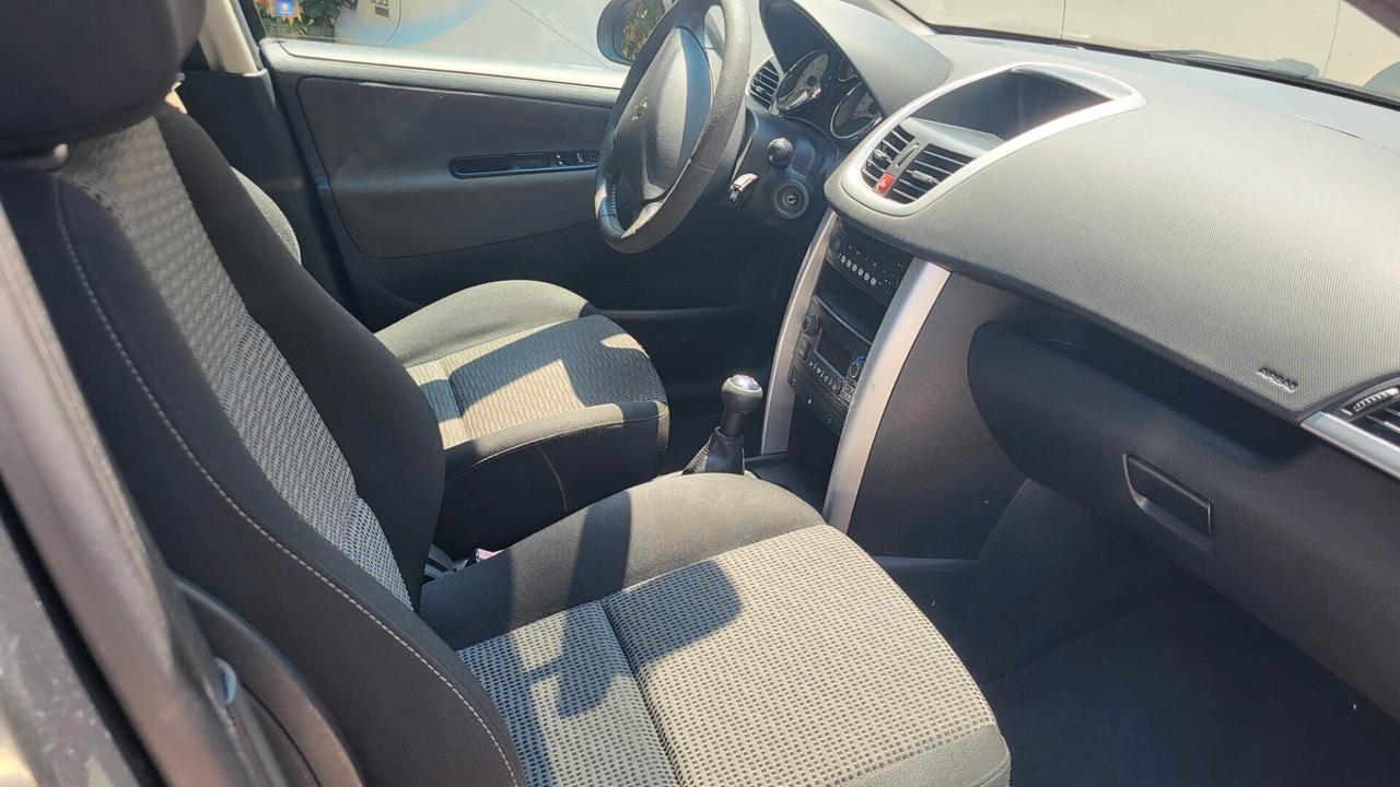 Peugeot 207 1.4 VTi 95CV 5p. XS