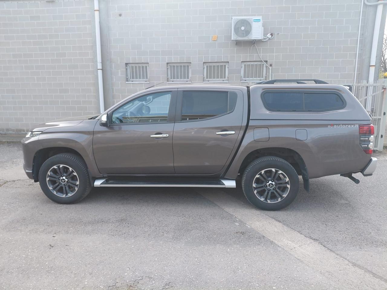 Mitsubishi L200 2.3d D.cab UNICO PROPRIETARIO