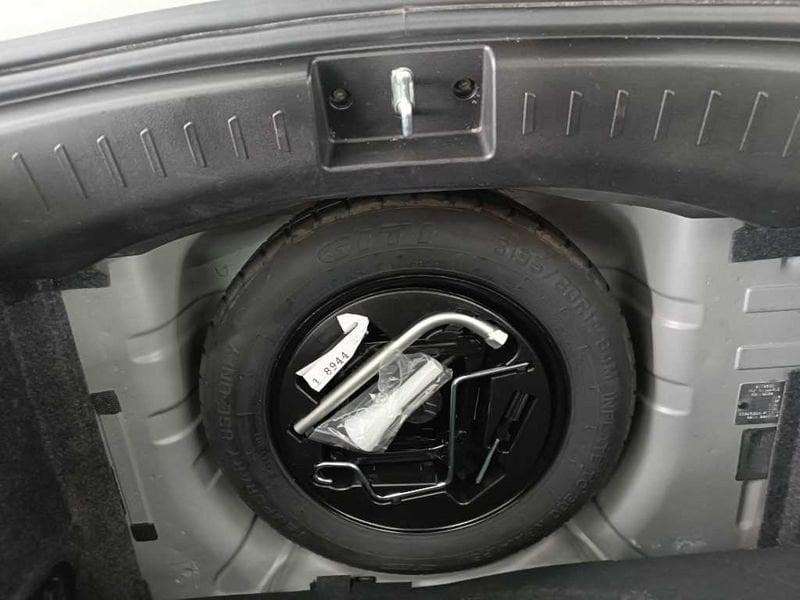 Lancia Ypsilon New 5 porte My24 1.0 Firefly 70 CvStart&Stop Hybrid Oro