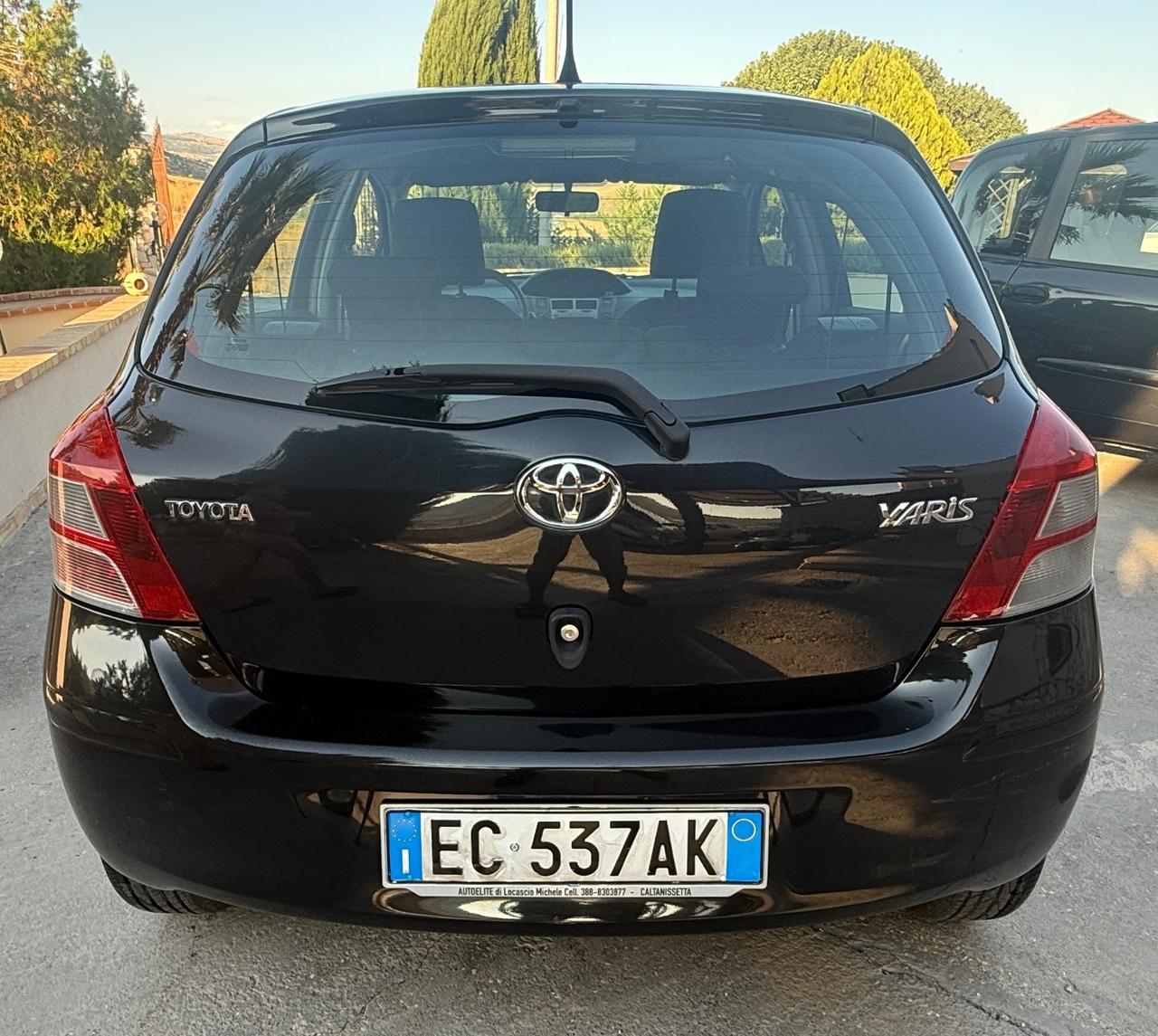 Toyota Yaris 1.0 5 porte