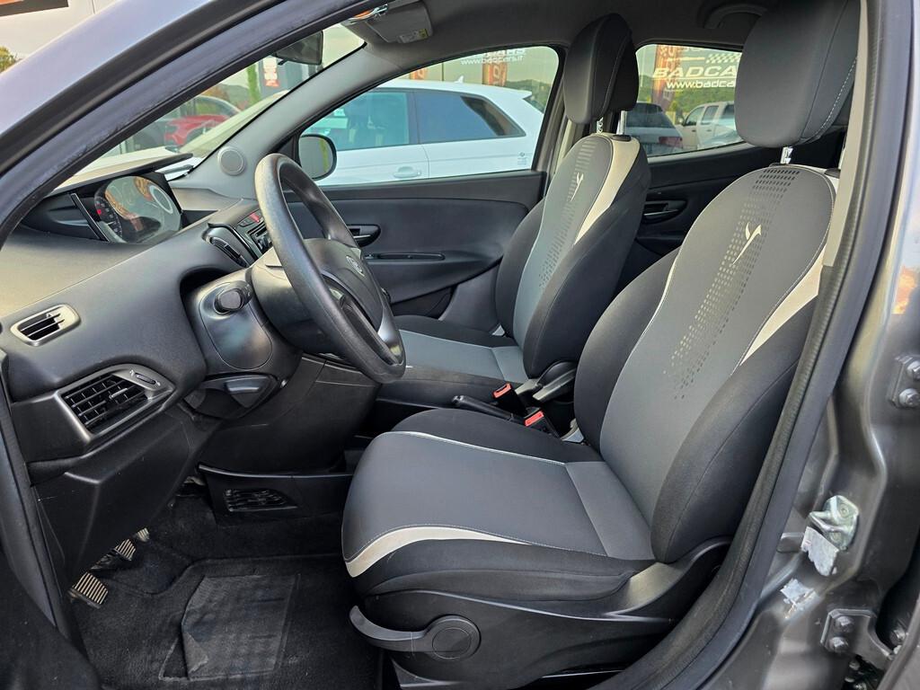 Lancia Ypsilon 1.2 69 CV GPL Ecochic Elefantino