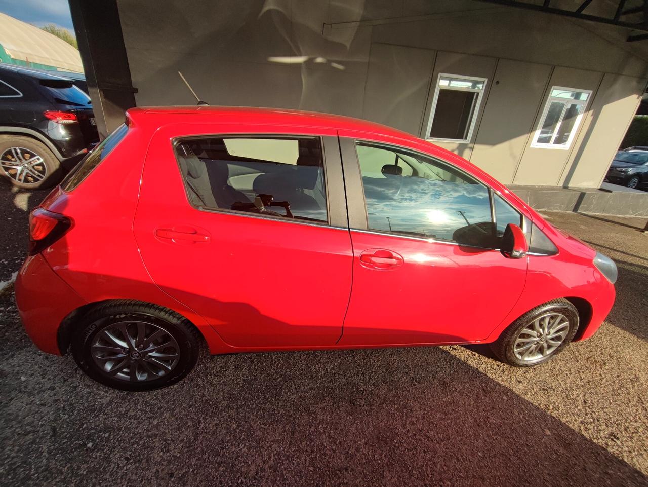 Toyota Yaris 1.0 5 porte Lounge