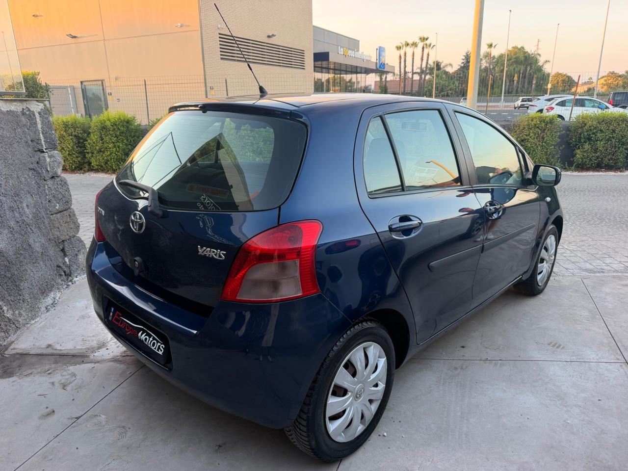 Toyota Yaris 1.3 5 porte Navi