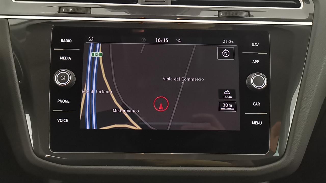 VOLKSWAGEN Tiguan II 2016 - tiguan 2.0 tdi Business 150cv dsg