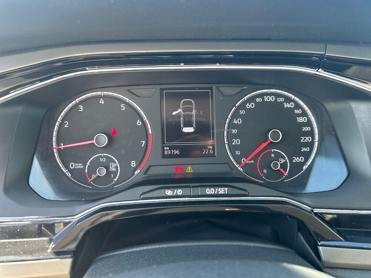 VOLKSWAGEN Polo VI 2017 - Polo 5p 1.0 tgi Comfortline 90cv my19