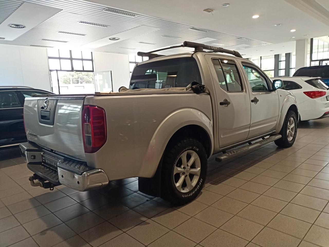 Nissan Navara Navara d.cab 2.5 dci LE 174cv*Automatico