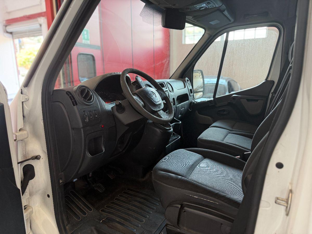 RENAULT MASTER