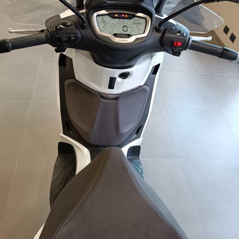 Piaggio Beverly 400 ABS-ASR - 2024