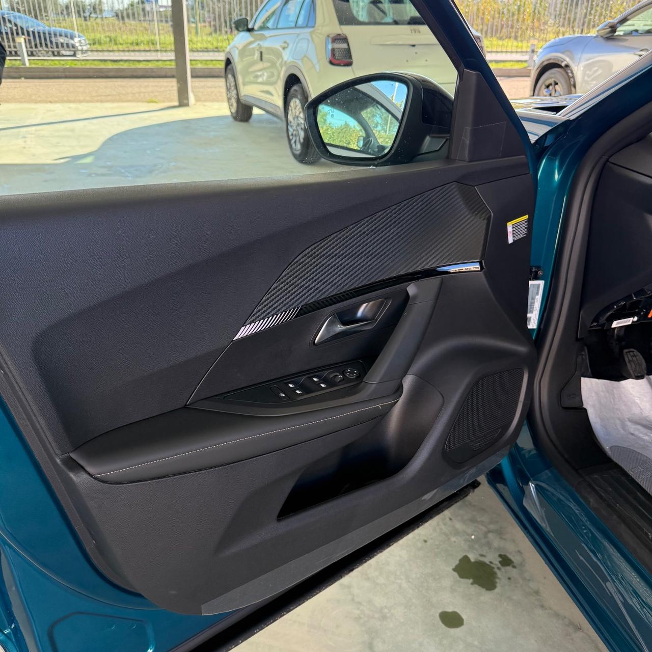 Peugeot 2008 Hybrid 110 e-DCS6 Allure