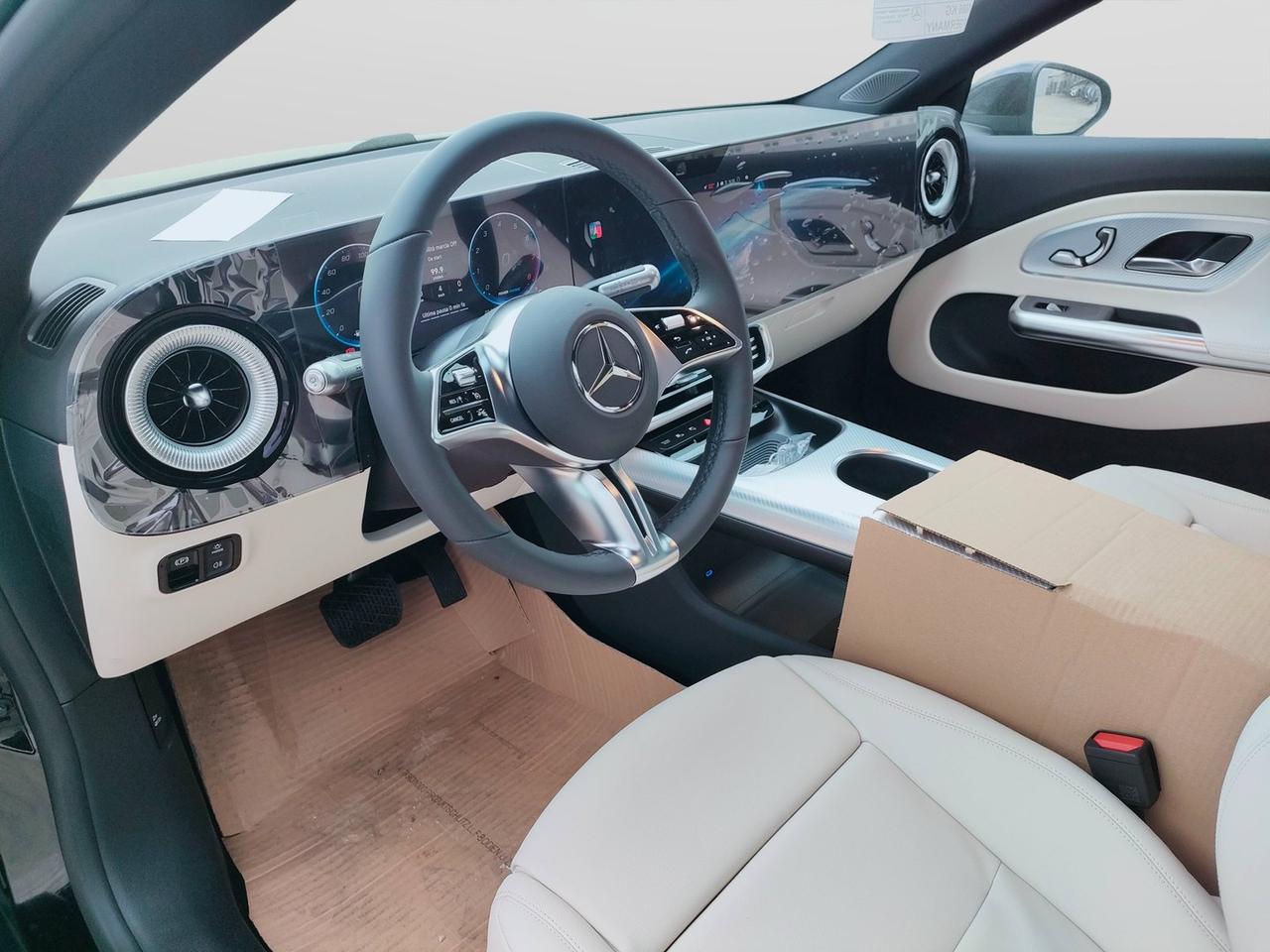 Mercedes-Benz CLA 200