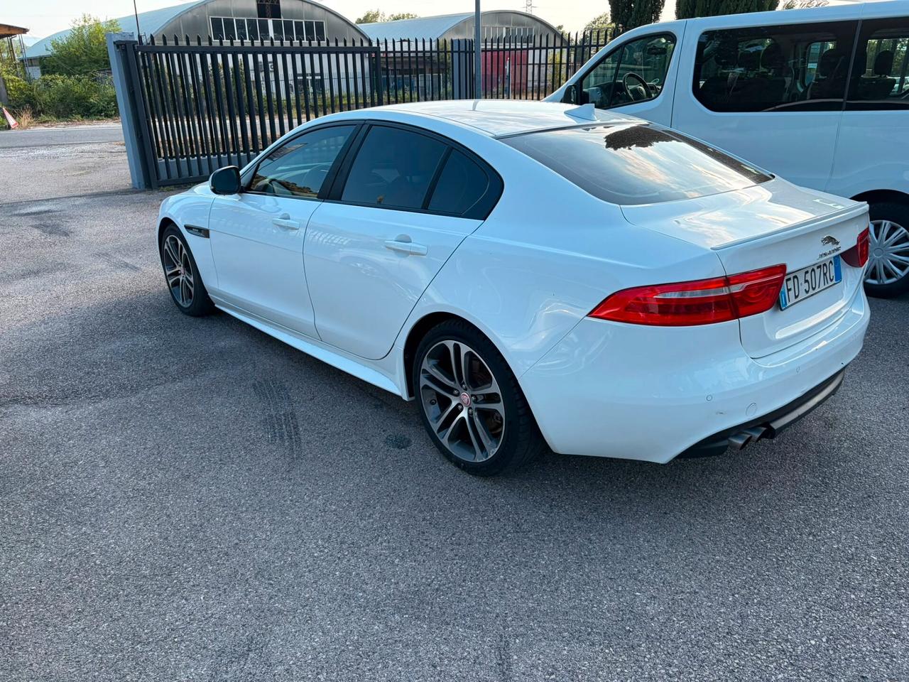 Jaguar XE 2.0 D Turbo aut. R-Sport