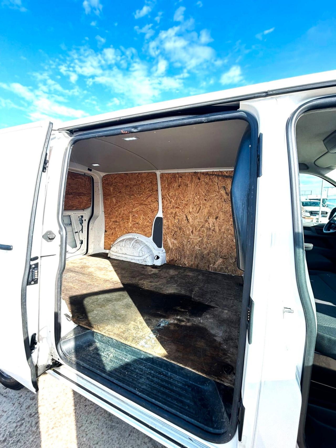 Volkswagen Transporter 2.0 Tdi 150 cv