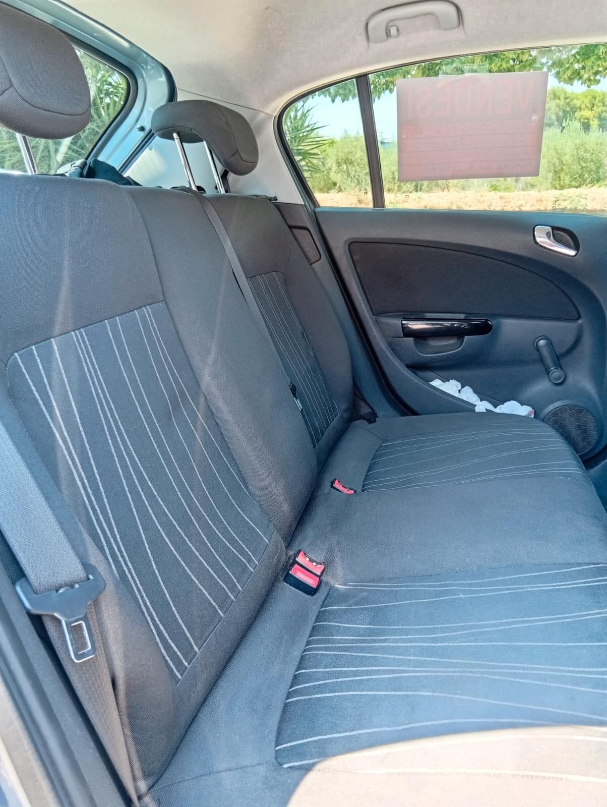 Opel Corsa 1.2 80CV 5 porte GPL