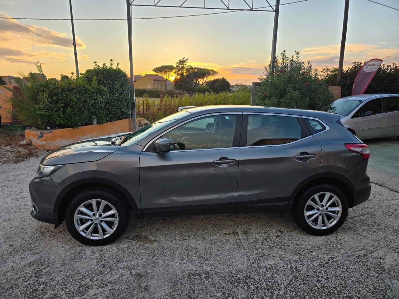 Nissan Qashqai 1.5 dCi Visia