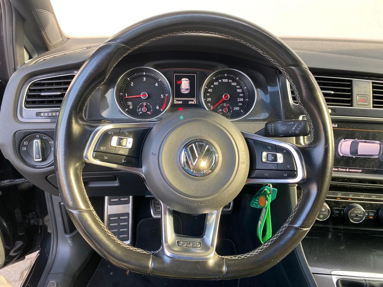 Volkswagen Golf GTD 2.0 TDI