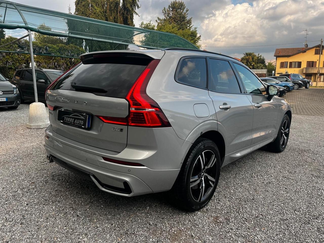 Volvo XC 60 XC60 B4 (d) AWD Geartronic R-design