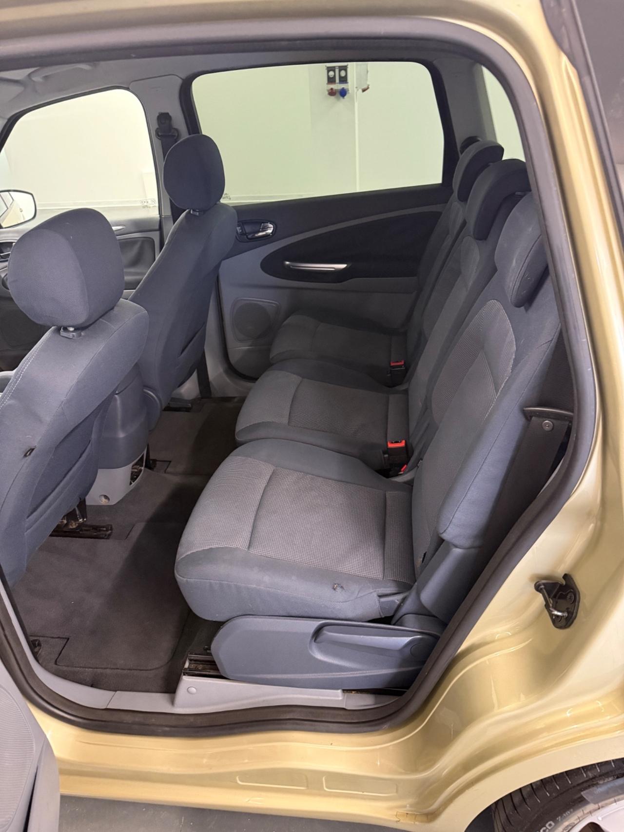 Ford S-Max 2.0 TDCi 140CV Titanium