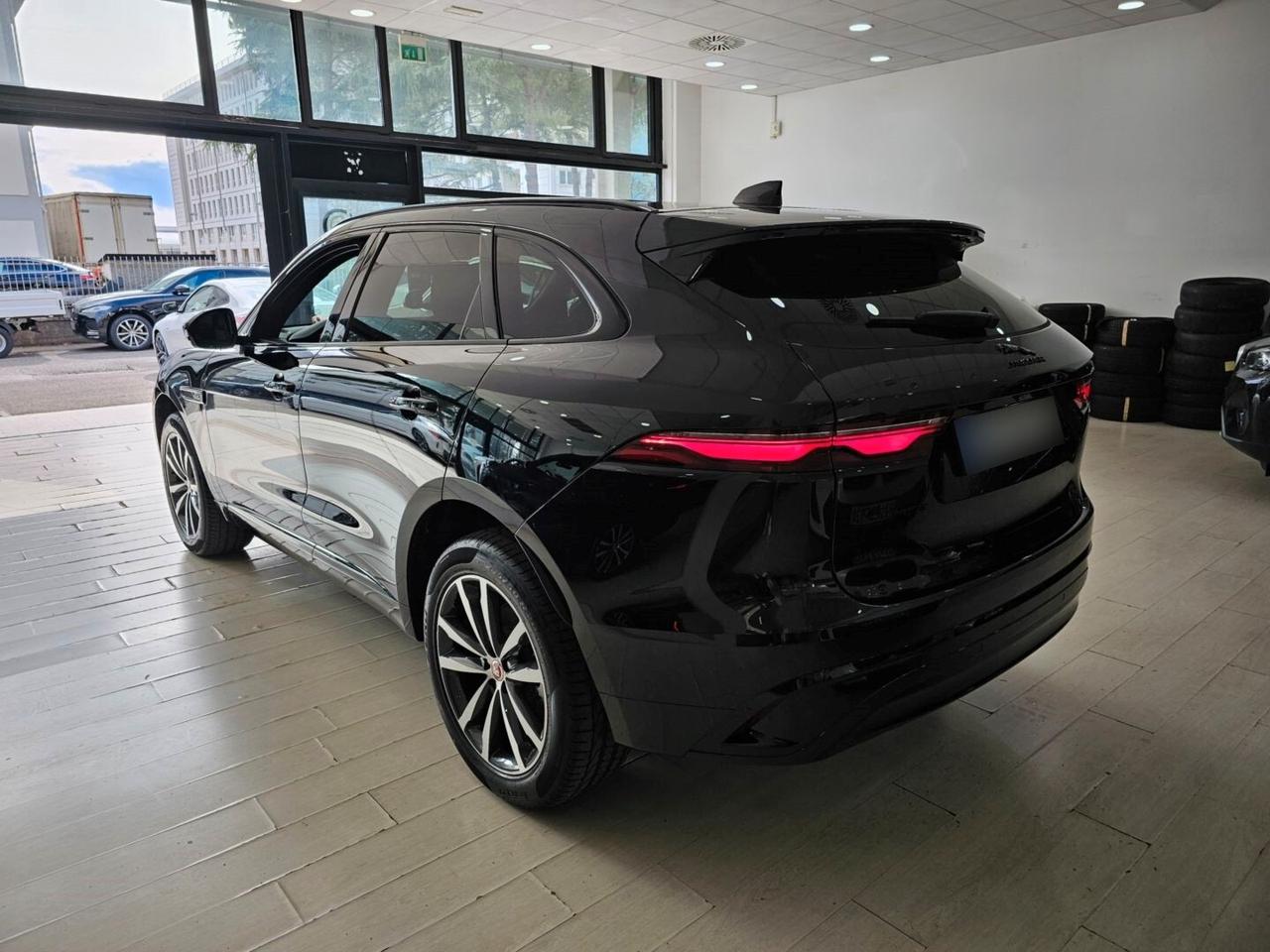 Jaguar F-Pace 2.0 D 204 CV AWD aut. R-Dynamic SE
