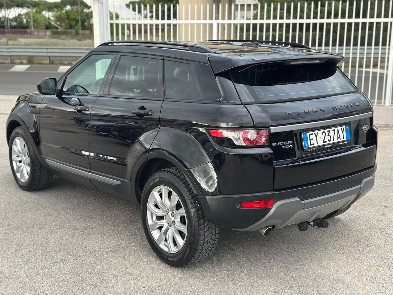 Range Evoque 2.2 TD4 150CV Pure Tech AUTOMATICO